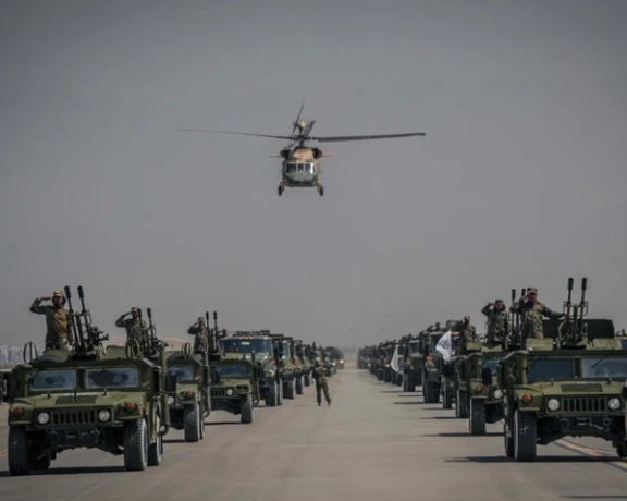 واشنطن بوست: طالبان رسمت صوراً للطائرات العسكرية على أرض قاعدة بغرام