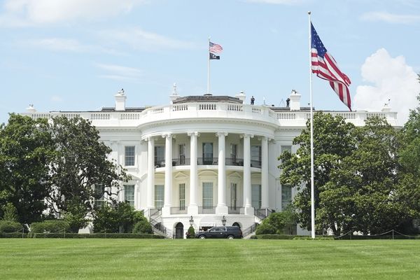 سپینه ماڼۍ پر ونزویلا د احتمالي برید ارزونه کوي