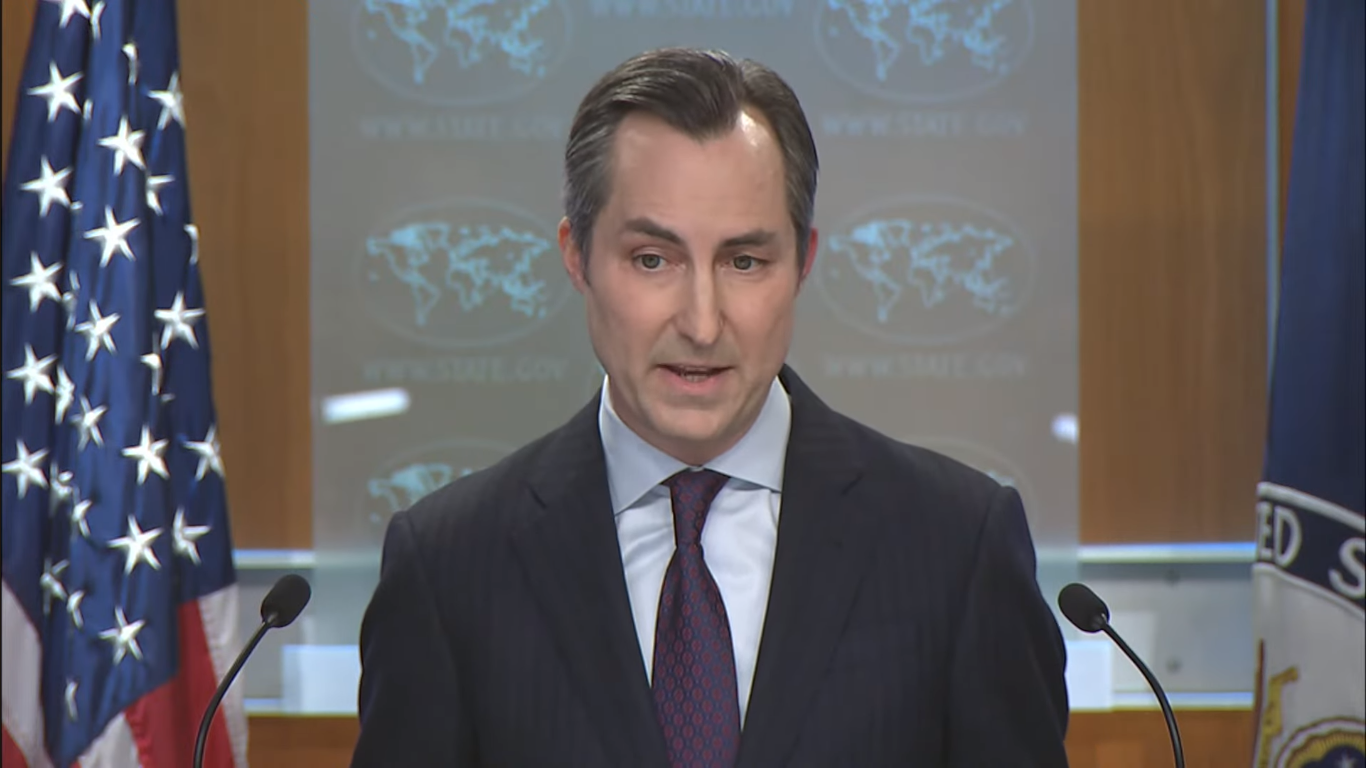 وزارت خارجه امریکا بازداشت دختران افغان به اتهام 'بی‌حجابی' توسط طالبان را محکوم کرد