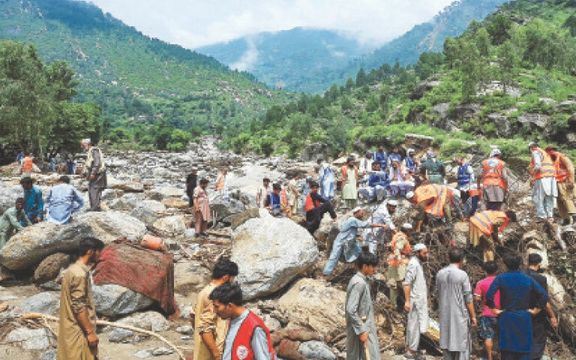 په پښتونخوا کې سېلابونه؛ ۳۲۳ کسان مړه شوي او ۱۵۰ نور تري تم دي