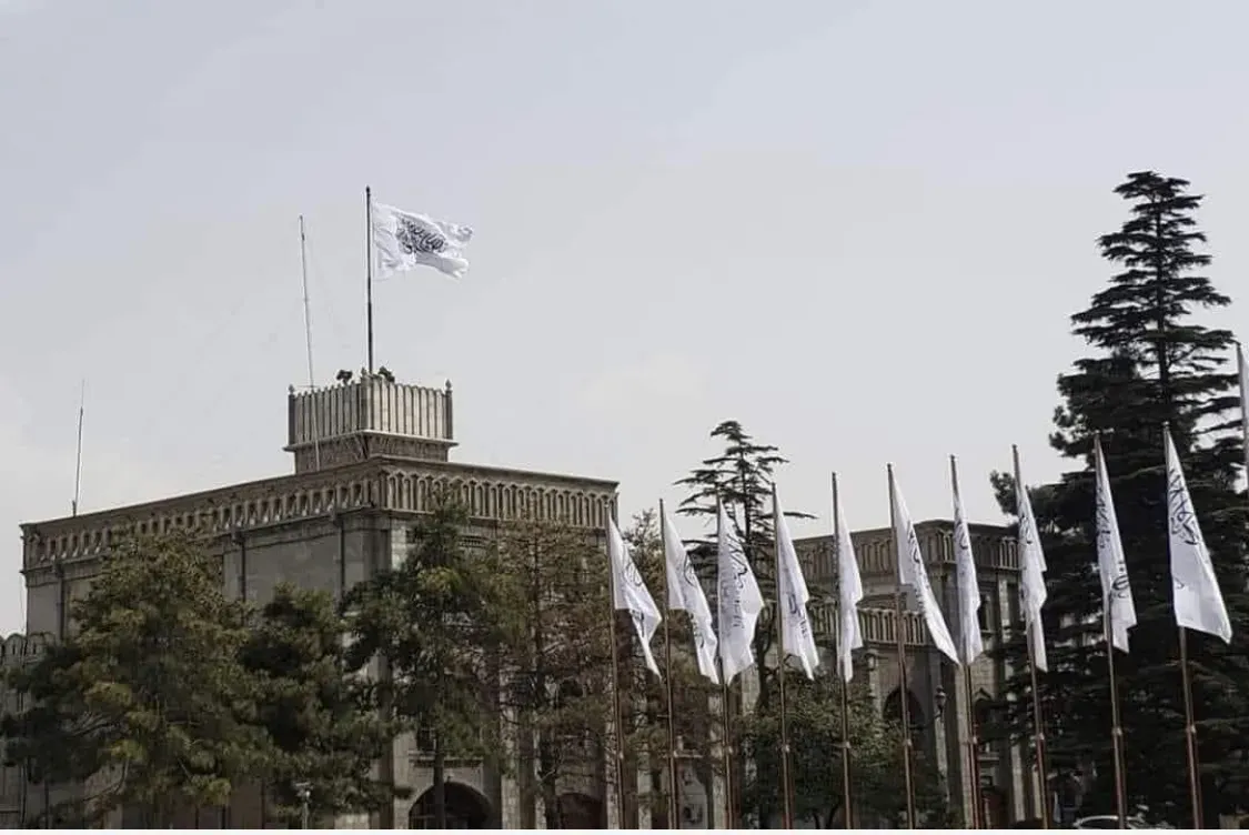 طالبانو «شرعي قباله، عرفي سند او د جومات امام تایید لرونکو» ته د کورونو جوړولو اجازه ورکړه