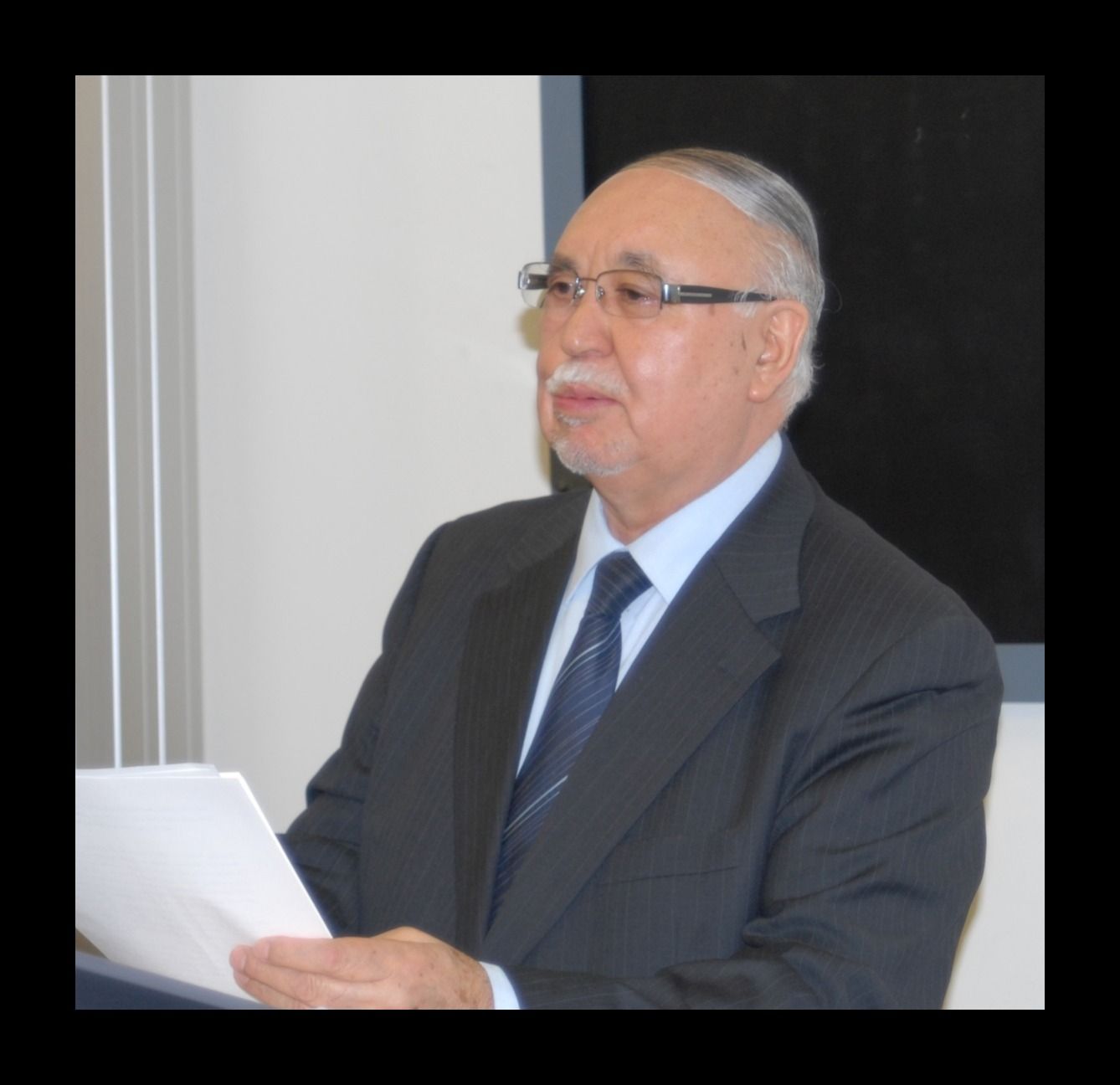 سلطان علی کشتمند نخست‌وزیر سابق افغانستان درگذشت