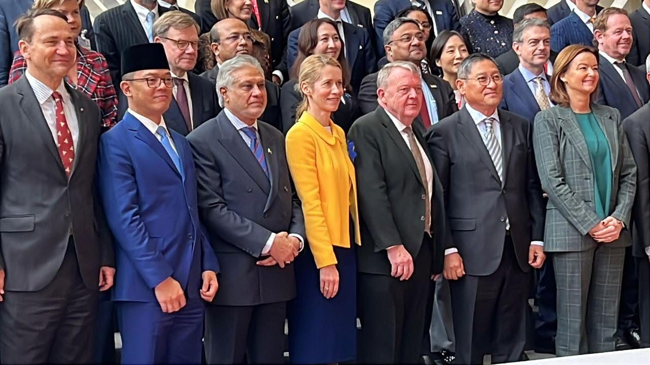 پاکستان به '۲۷ کشور اروپایی' درباره درگیری با طالبان توضیح داده است