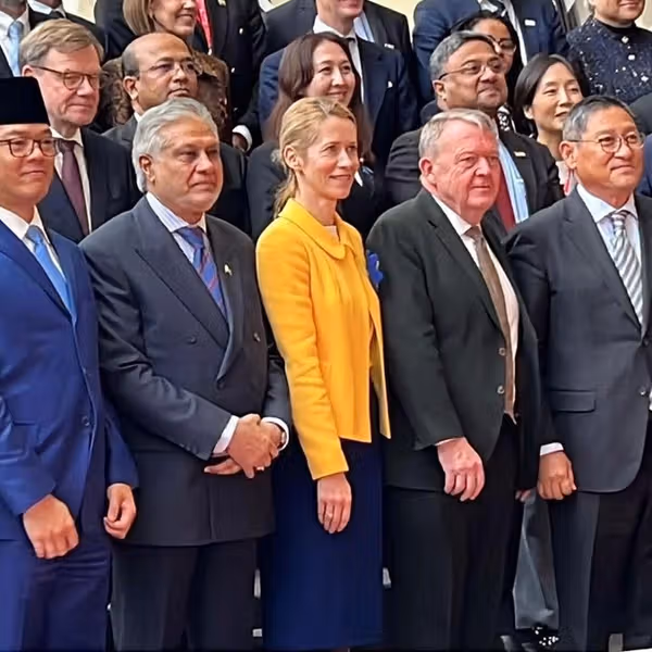 پاکستان به '۲۷ کشور اروپایی' درباره درگیری با طالبان توضیح داده است