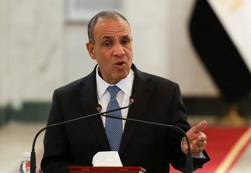 له پاکستان سره په ګډه د امریکا او ایران ترمنځ د دایمي سولې پر طرحې کار کوو