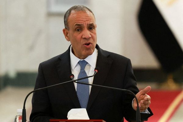 له پاکستان سره په ګډه د امریکا او ایران ترمنځ د دایمي سولې پر طرحې کار کوو