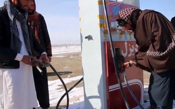 د کلدارو د راکړې ورکړې له امله؛ طالبانو په پکتیکا کې ۲۳ هټۍ او د تېلو پمپونه تړلي دي