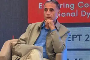 عضو نشست اسلامآباد: برای شکست طالبان از هر فرصتی استفاده میکنیم