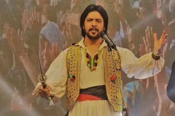 د خپلواکۍ ۱۰۷مه کلیزه؛ افغان سندرغاړی وایي له بنسټیزو حقونو محروم ملت رښتینی خپلواک نه دی