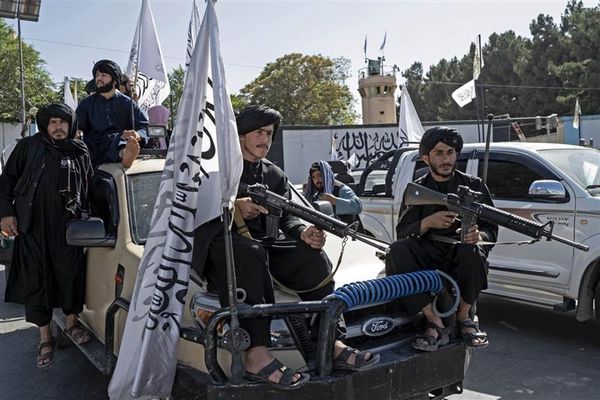 ازادۍ جبهه: د طالبانو «جزا قانون» غلامي رسمي کړې او مجرمینو ته یې قضايي معافیت ورکړی