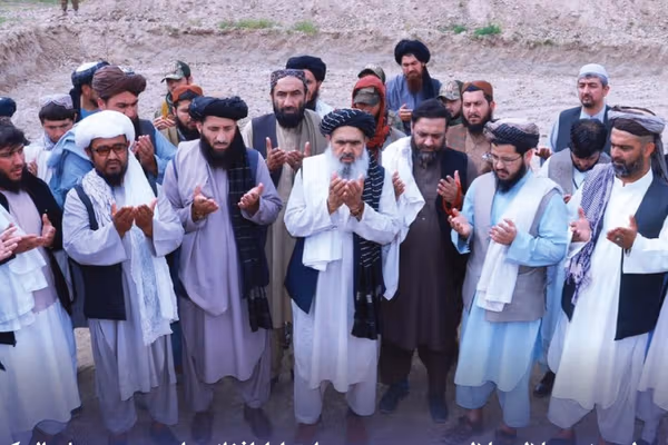 د طالبانو د روغتیا وزارت: د ۳۰۰میلیون افغانیو په ارزښت مو د ۷روغتیایي مرکزونو چارې پیل کړې