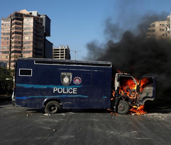 اعتراضات در پاکستان پس از بازداشت عمران خان به خشونت کشیده شد