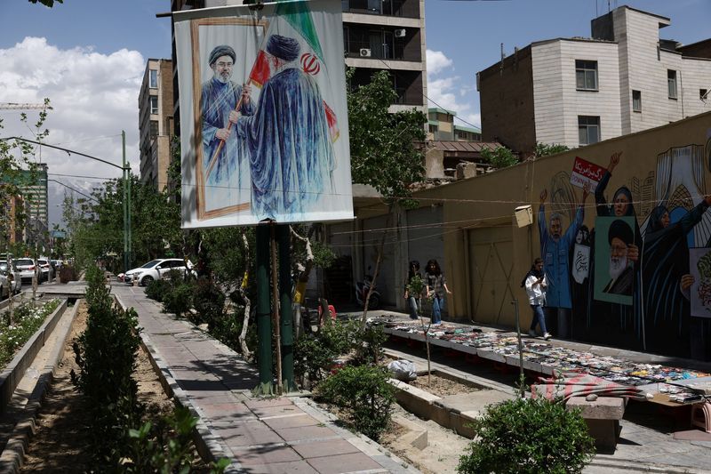 پاکستانۍ سرچینې رویټرز ته: امریکا او ایران د جګړې پای ته رسولو ته نږدې شوي