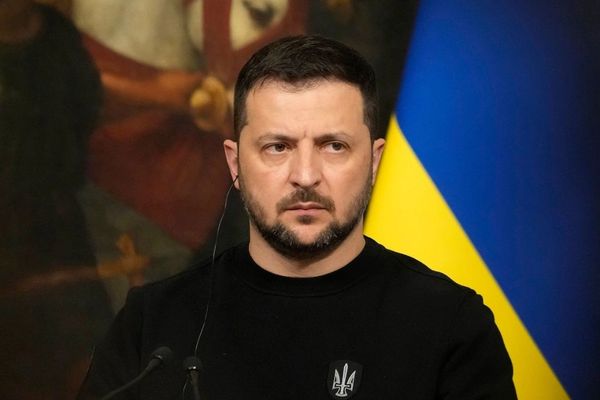 ولادیمیر زیلینسکي وایي ډیر ژر به له ډونالډ ټرمپ سره وګوري