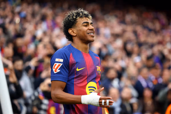 بارسلونا با هتتریک یامال، فاصله خود را با رئال مادرید به چهار امتیاز افزایش داد