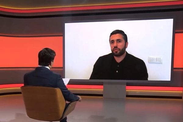 حبیب الرحمان حکمتیار: د طالبانو پر ضد باید د ټوپک پر ځای د «عدم تشدد» مبارزه وشي