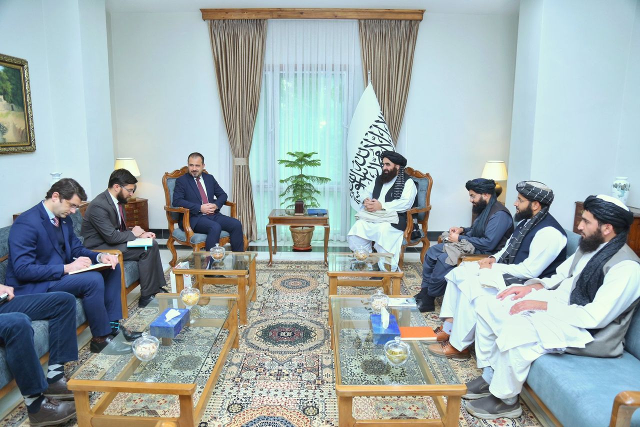 د طالبانو بهرنیو چارو وزارت:متقي د ترکیې له سفیر سره د لاجورد له لارې په سوداګرۍ خبرې وکړې