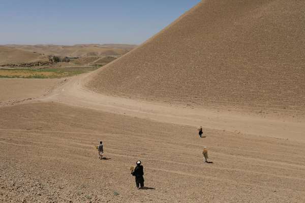 بزرگان اهل تشیع در دیدار با وزیر طالبان از بحران آب آشامیدنی شکایت کردند