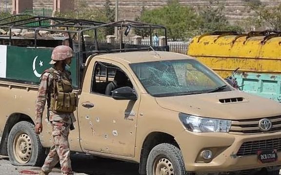 ۹ سرباز پاکستانی در یک حمله انتحاری در ایالت خیبر پختونخوا کشته شدند