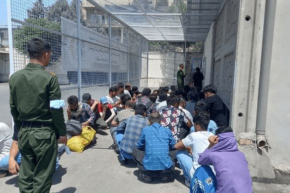 حال‌وش: یک بلوچ پس از اخراج از ایران به افغانستان، ناپدید شده است