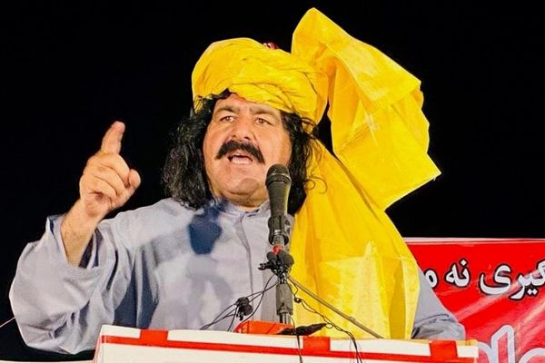 د پاکستان په سند ایالت کې پر علي وزیر «د وسلې لېږد او غلا» نوې قضیه ثبت شوې