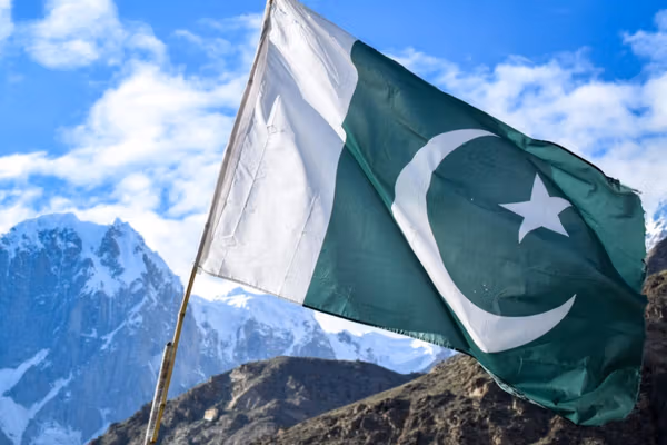 د پاکستان ګواښونه او د افکارو اختطاف؛ څنګه اسلاماباد د افغانانو فکري تمرکز بدلوي؟