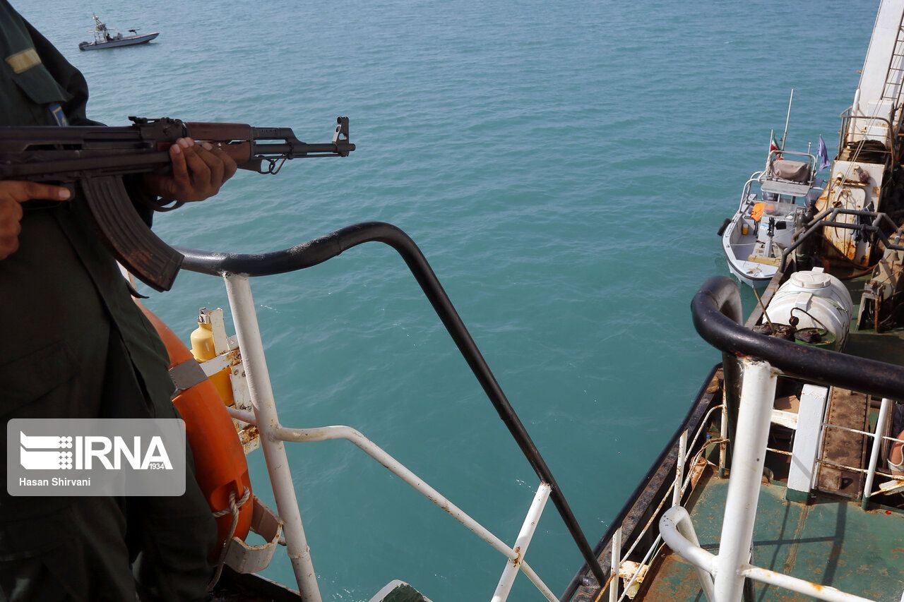 ایران می‌گوید یک نفتکش خارجی حامل سوخت قاچاق را در خلیج فارس توقیف کرده است