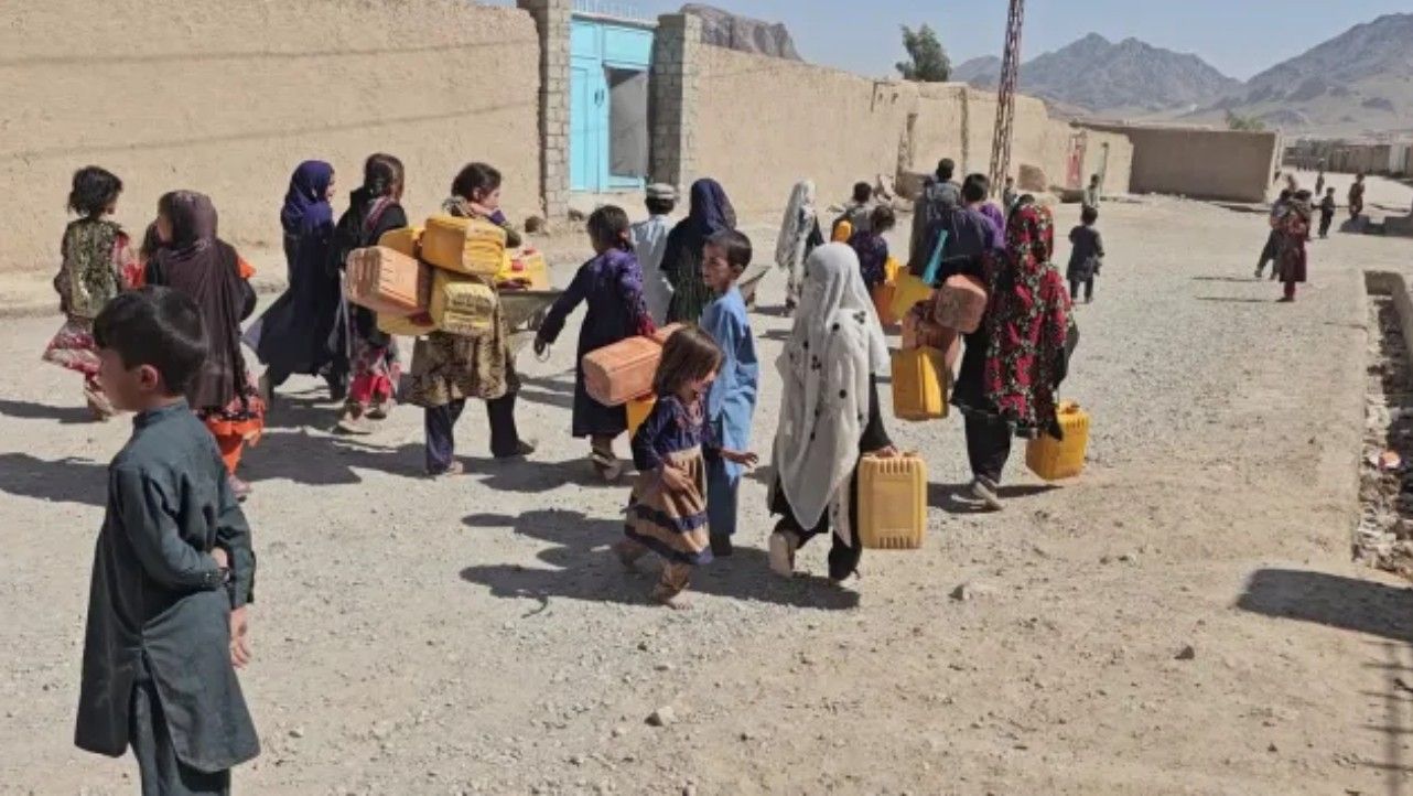 صلیب سرخ: نیمی از جمعیت افغانستان به کمک‌های موسسات خارجی نیاز دارند