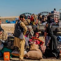 Pakistani Police Have Detained More Than 10,000 Afghan Migrants, Says Taliban
