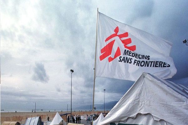 بې پولې ډاکټران: له پاکستان څخه د افغان کډوالو جبري ایستلو بشري بحران لا پسې ژور کړی