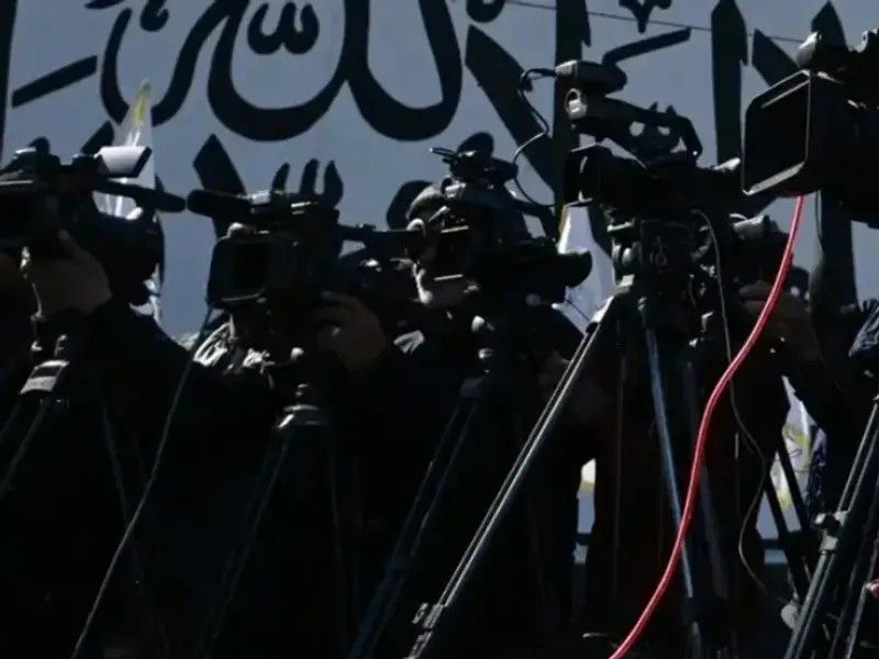 د خبریالانو کمېټې د طالبانو له خوا په سیاسي خپرونو د بندیزونو د لرې کولو غوښتنه وکړه