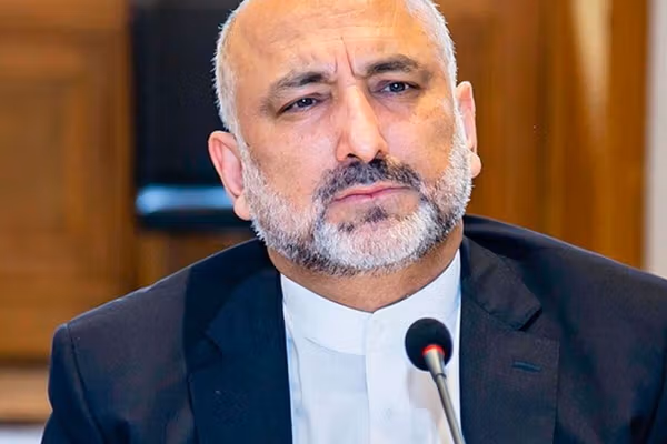 محمد حنیف اتمر: د افغانستان ثبات د ملي یووالي او خبرو اترو له لارې تضمینېدای شي