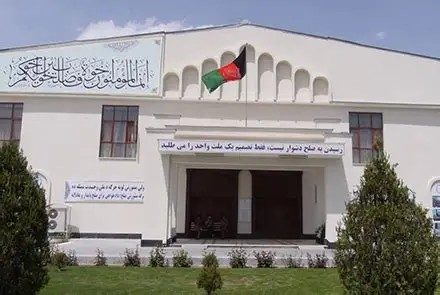 له سیاسي وهمونو تر عملي چوکاټه؛ لویه جرګه او د افغانستان د سیاسي بن‌بست د حل لارې