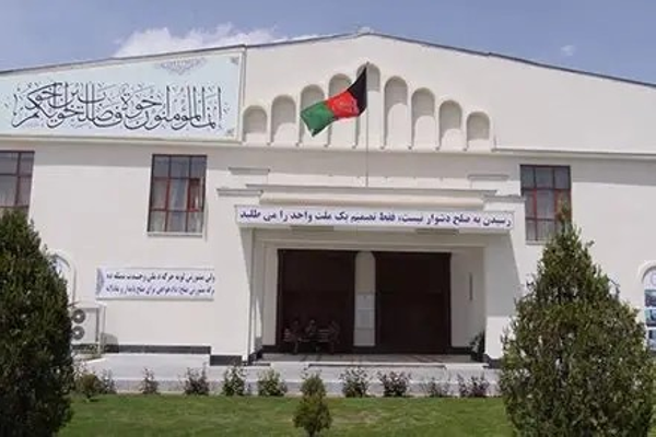 له سیاسي وهمونو تر عملي چوکاټه؛ لویه جرګه او د افغانستان د سیاسي بنبست د حل لارې
