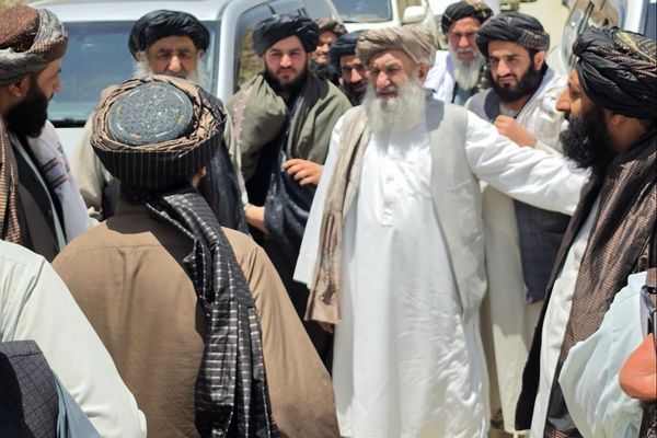 ملا محمد حسن اخوند د کابل ـ جلال اباد د دویم لین سړک د جوړولو له پروژې لیدنه کړې
