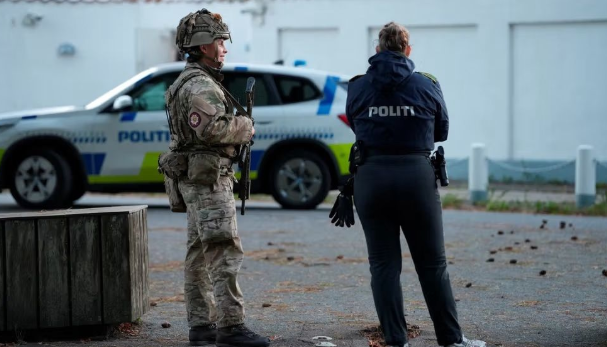 الدنمارك تسلّم أفغانياً يشتبه بتجسسه لصالح إيران إلى ألمانيا