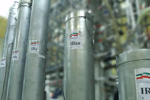 رویترز: ایران توقف موقت غنیسازی را مشروط به آزادی داراییها و تایید حق غنیسازی کرد