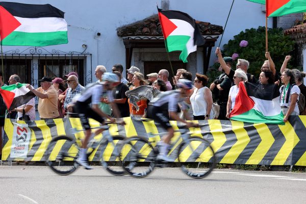 اعتراضهای طرفداران فلسطین باعث تغییر پیراهن تیم اسرائیل در ولتا شد
