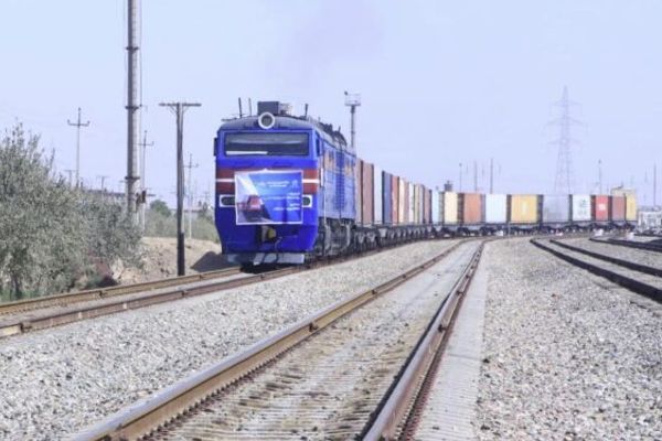 طالبان: تېره میاشت د اوسپنې پټلۍ له لارې ۷۲۶زره مټریک ټنه انتقالات شوي