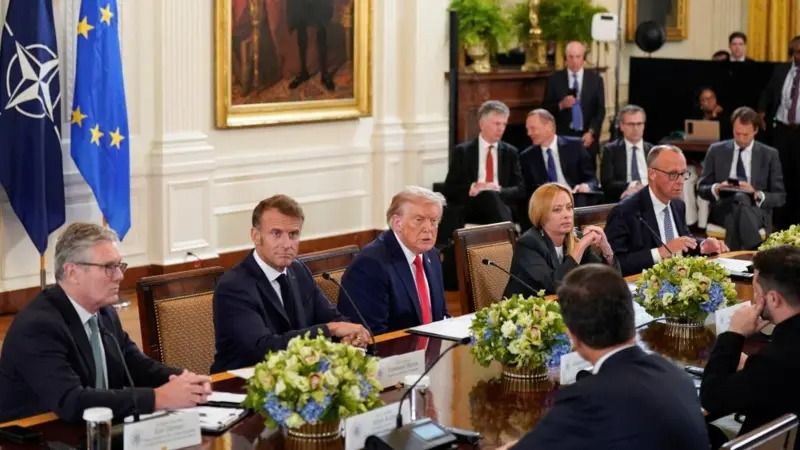 ترامپ سعی می‌کند نشست سه‌جانبه‌ای با حضور پوتین و زلنسکی برگزار شود