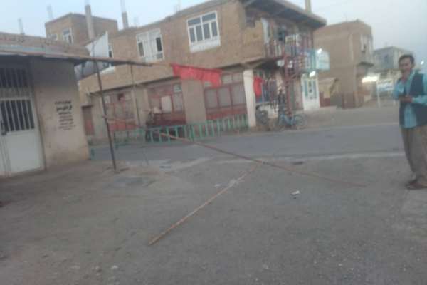 Taliban Members Remove & Tear Up Shia Mourners’ Flags In Herat