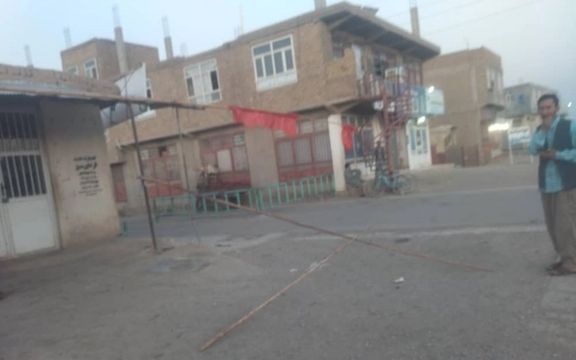 سیمه ییزې سرچینې: طالبانو په هرات کې د عاشورا بیرغونه راغورځولي او څيرلي دي