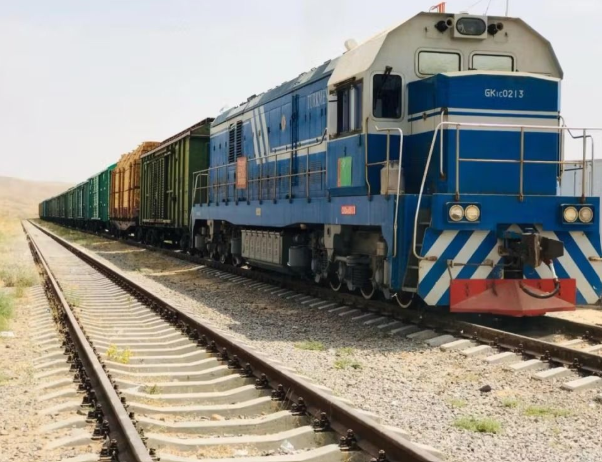 أوزبكستان تصادق على اتفاقية إنشاء خط سكة حديد ترانس ـ أفغان