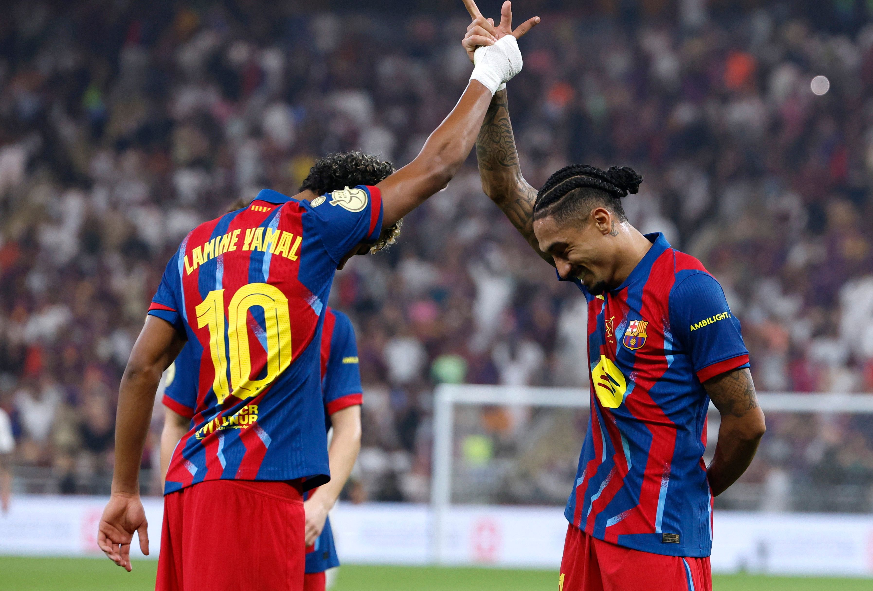 بارسلونا به سرنوشت رئال مادرید دچار نشد و به یک‌چهارم نهایی کوپا دل‌ری صعود کرد