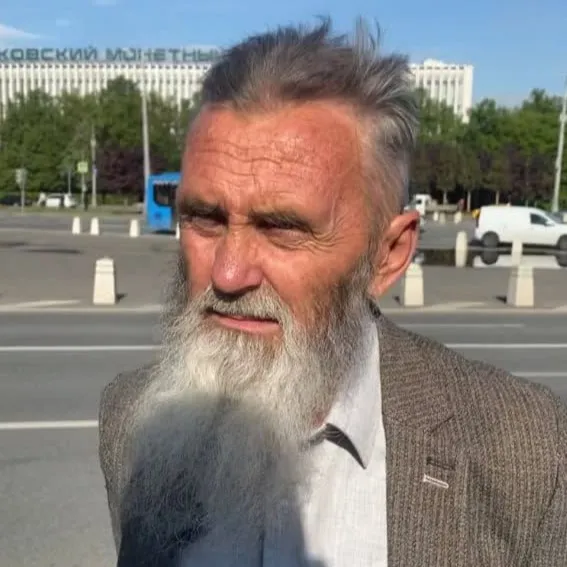 سرباز شوروی پس از ۴۰ سال حضور در افغانستان به روسیه بازگشت