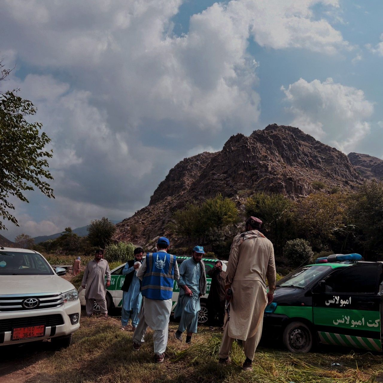 د زلزلې په سیمو کې د غر ښویېدو له امله د یوه خیریه بنسټ غړي ټپیان شوي دي