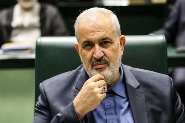 ایرانی چارواکی وایي، د افغانستان په ګډون له ګاونډیو د خپلو اوبو بشپړ حق غواړي