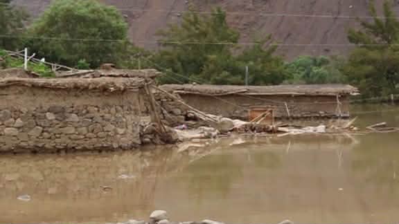 در پی فرو ریختن سقف یک خانه در هلمند سه نفر جان باختند