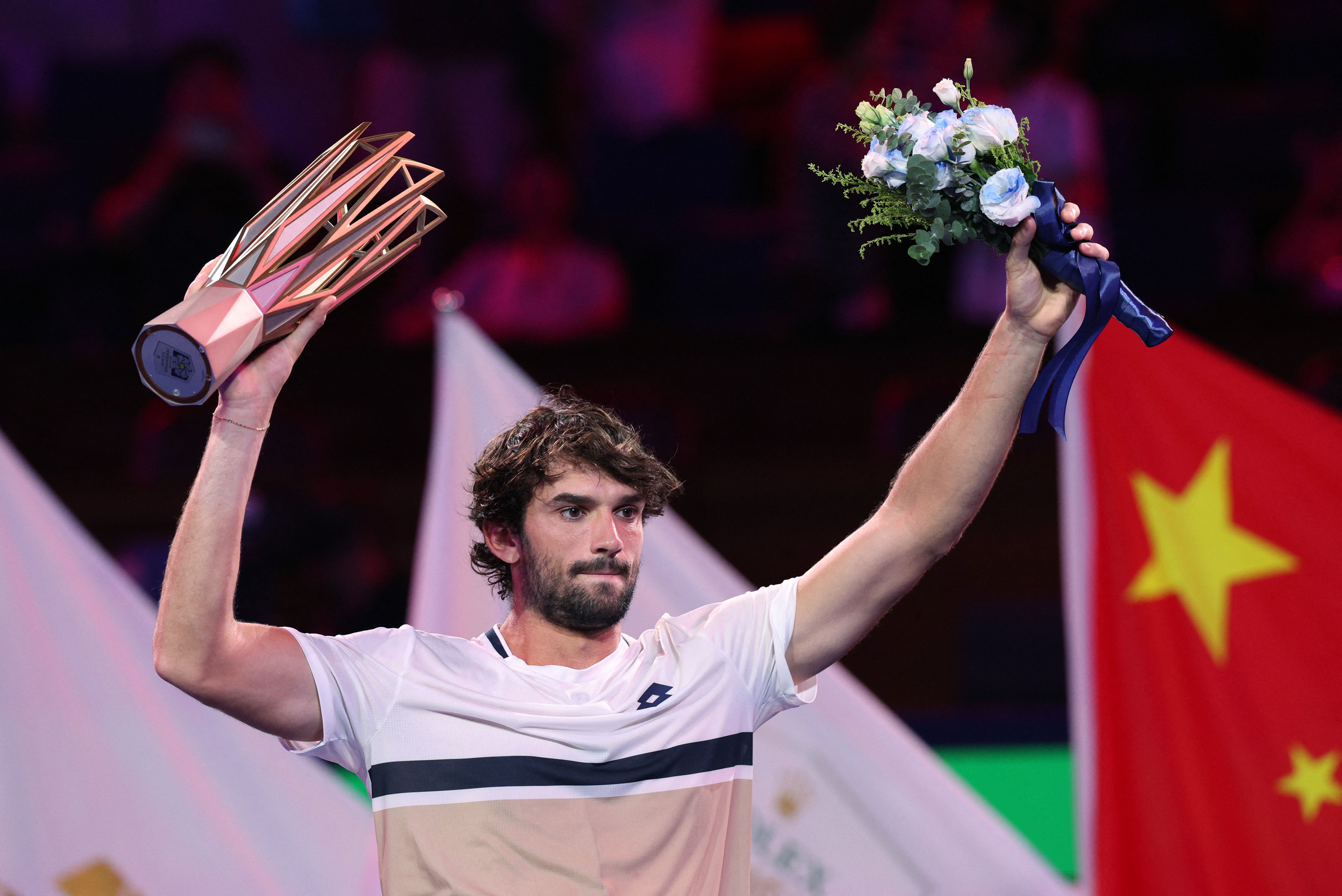 والنتین واشرو با شکست آرتور رندرکنش، شگفتی‌ساز بزرگ تنیس جهان شد