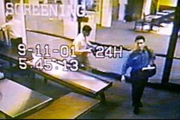 محمد عطا، صبح زود یازدهم سپتامبر در حال ورود به فرودگاه برای سوار شدن به هواپیما